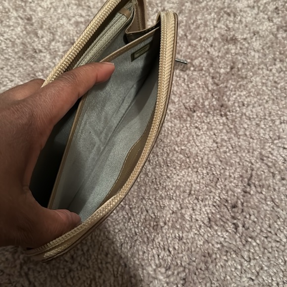 Chanel Zippy - Picture 5 of 17